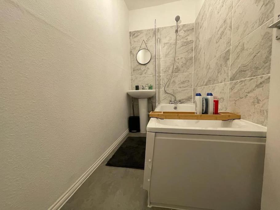 Beautiful 2 Bedroom On Tower Bridge 伦敦 外观 照片