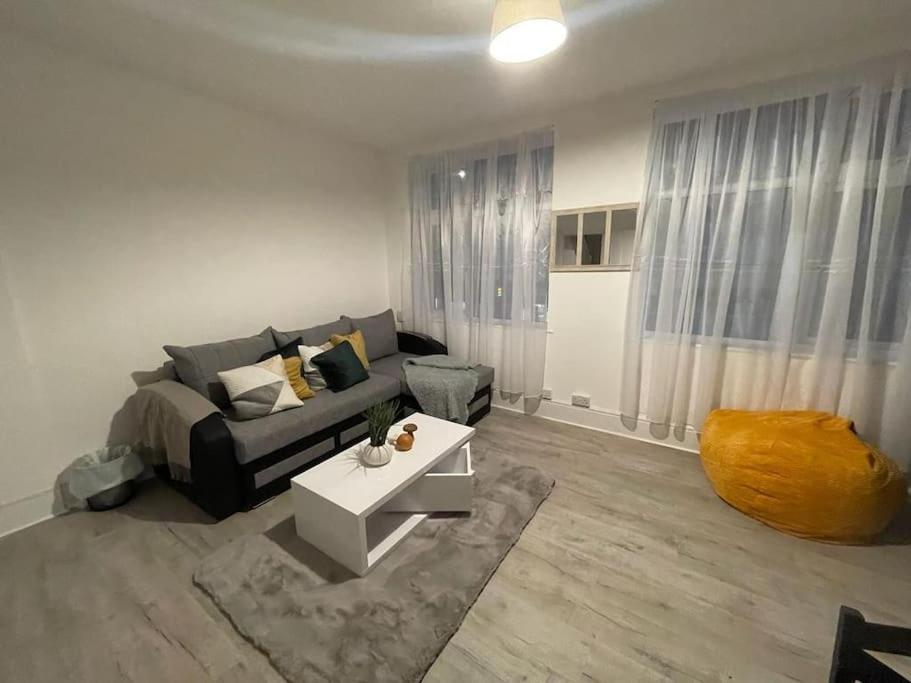 Beautiful 2 Bedroom On Tower Bridge 伦敦 外观 照片